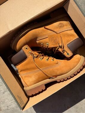 Timberland Wheat Tan Junior Boots